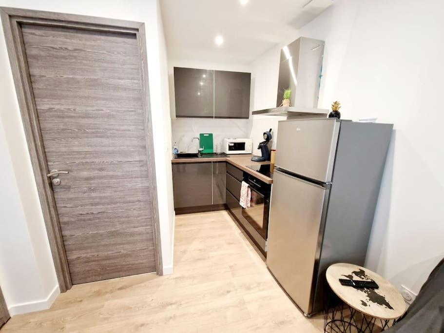 Appartement Moderne Neuf F2 Centre Ville Valence  Exteriér fotografie